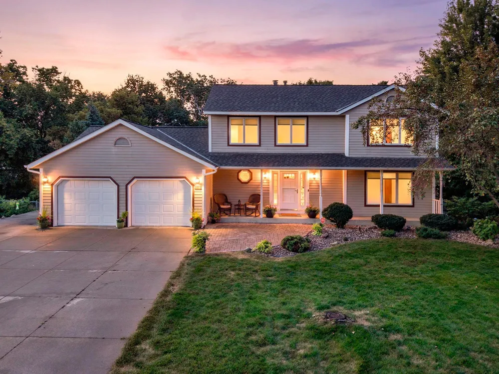 7640 Bowman Court Inver Grove Heights, MN 55076