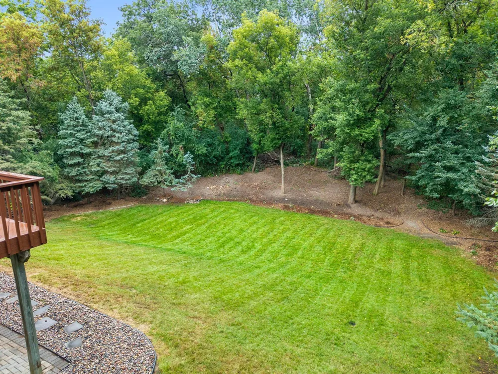 7640 Bowman Court Inver Grove Heights, MN 55076