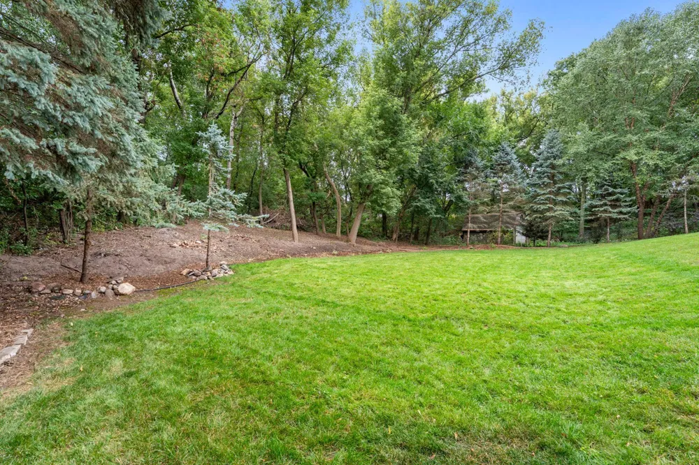 7640 Bowman Court Inver Grove Heights, MN 55076