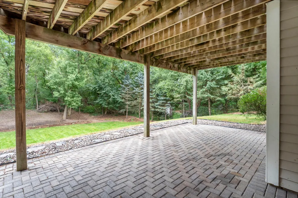 7640 Bowman Court Inver Grove Heights, MN 55076