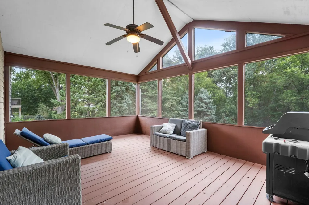 7640 Bowman Court Inver Grove Heights, MN 55076