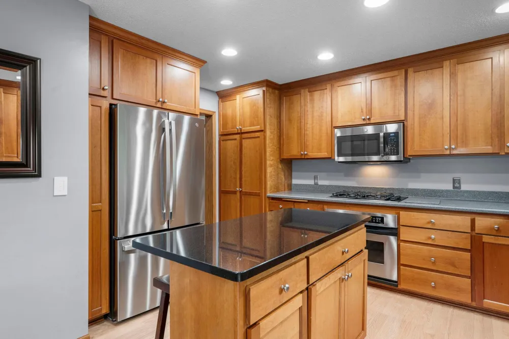 7640 Bowman Court Inver Grove Heights, MN 55076
