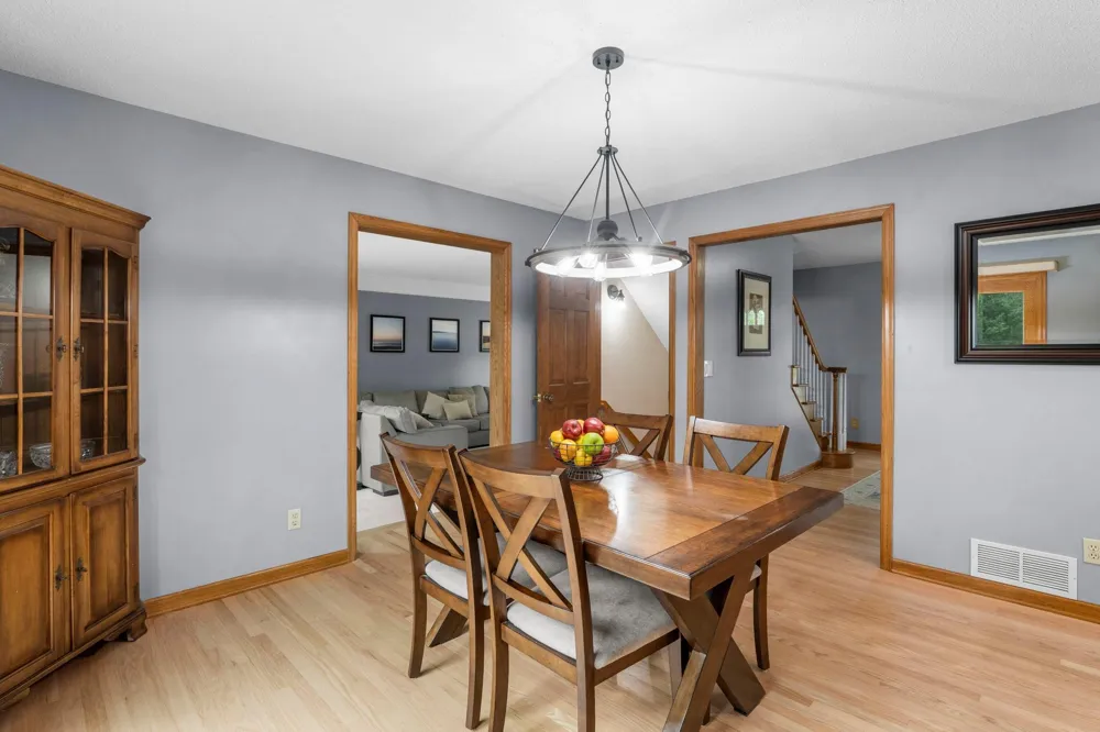 7640 Bowman Court Inver Grove Heights, MN 55076
