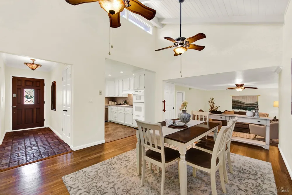 470 Meadowview Drive Vacaville, CA 95688