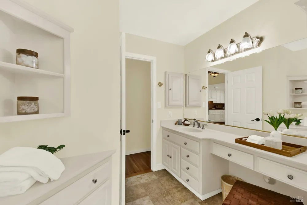 470 Meadowview Drive Vacaville, CA 95688