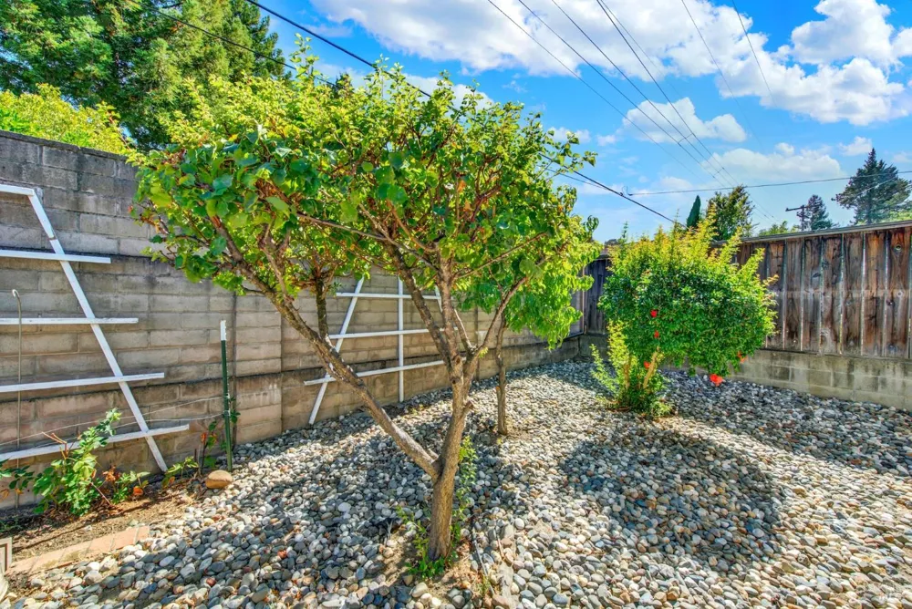 470 Meadowview Drive Vacaville, CA 95688
