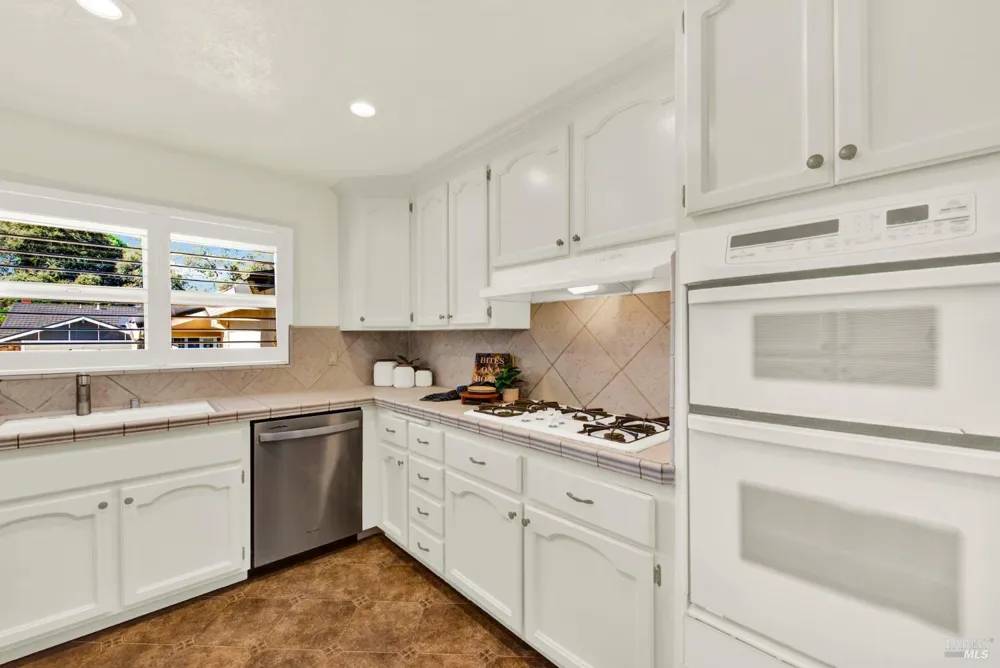 470 Meadowview Drive Vacaville, CA 95688