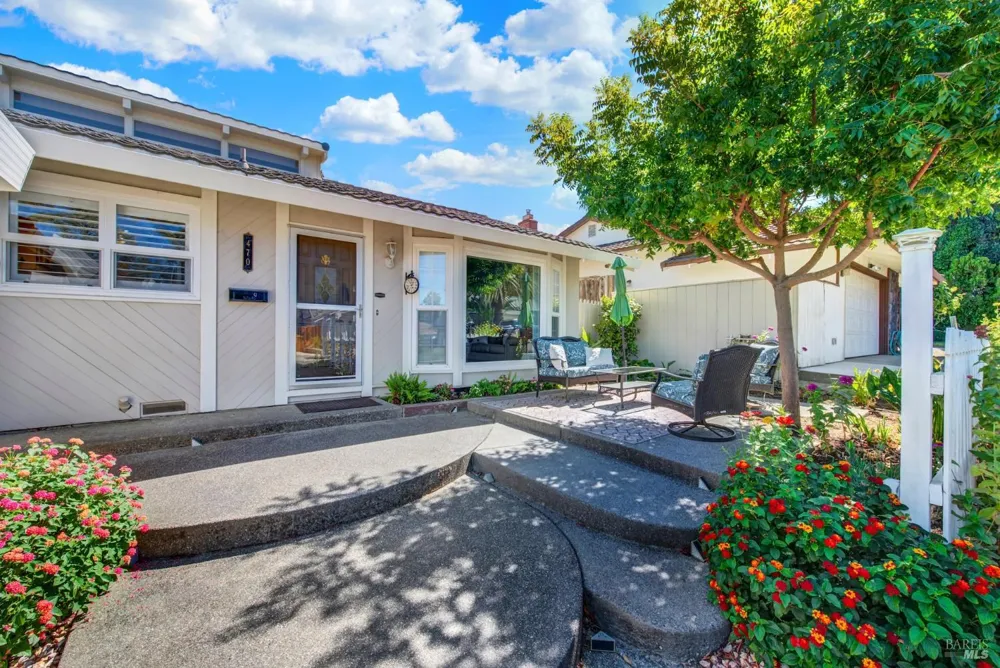 470 Meadowview Drive Vacaville, CA 95688