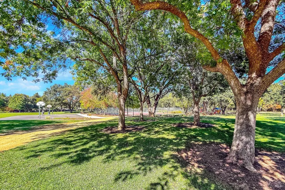 470 Meadowview Drive Vacaville, CA 95688
