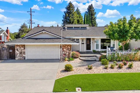470 Meadowview Drive