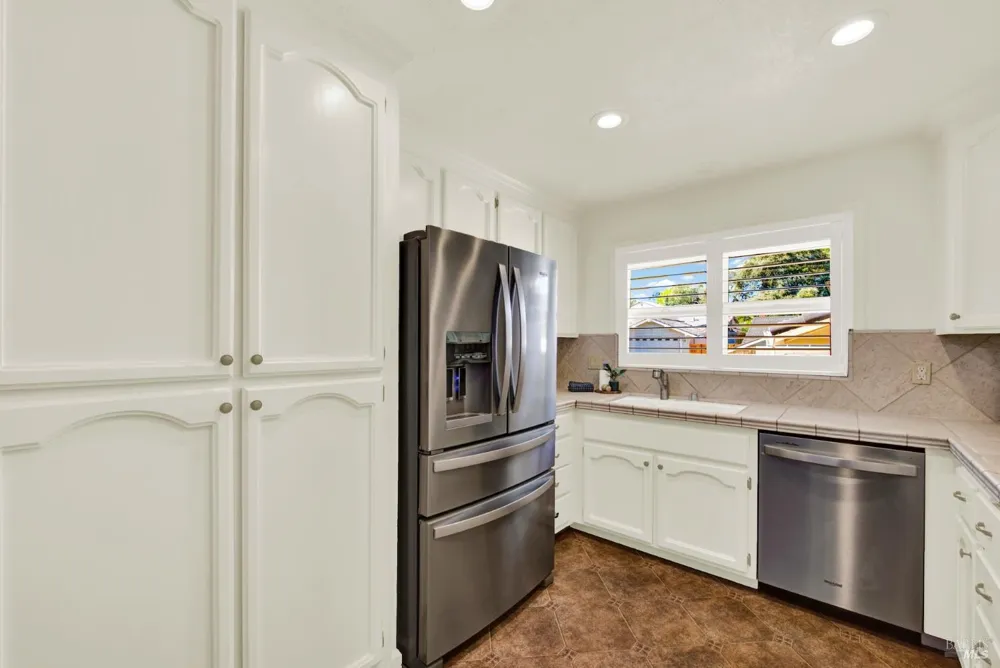 470 Meadowview Drive Vacaville, CA 95688