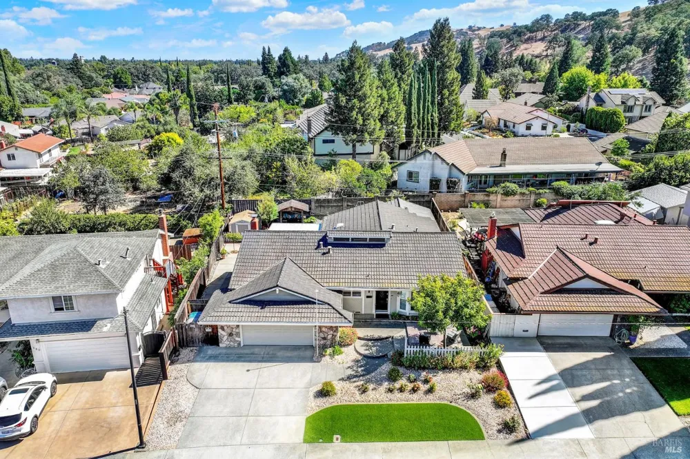 470 Meadowview Drive Vacaville, CA 95688