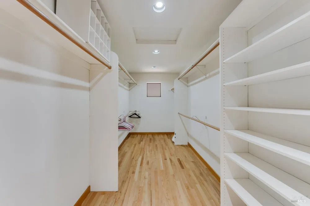 12300 Elliott Lane Sebastopol, CA 95472