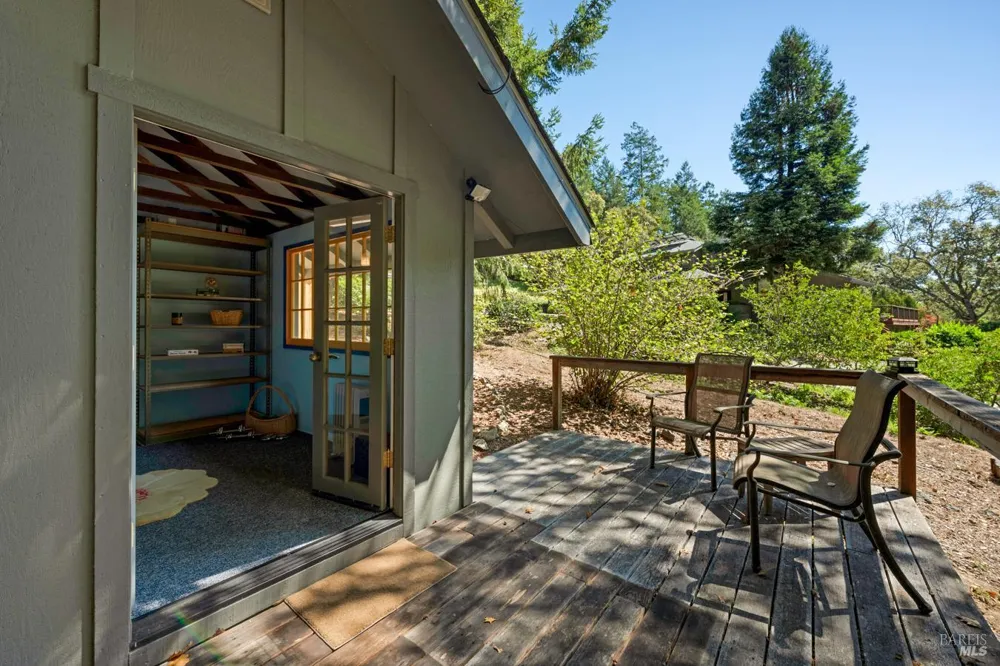 12300 Elliott Lane Sebastopol, CA 95472