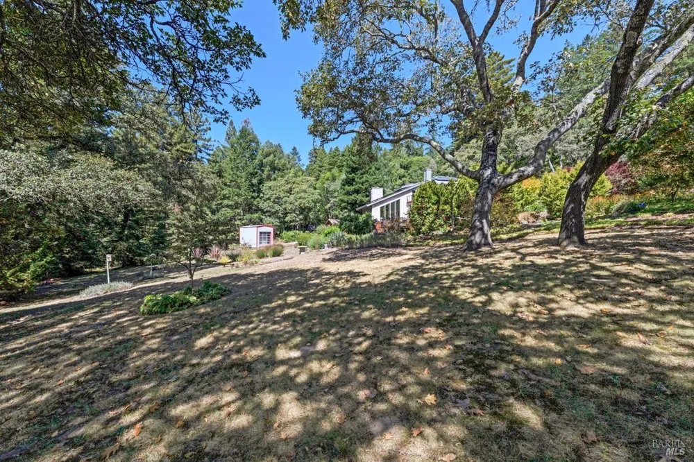 12300 Elliott Lane Sebastopol, CA 95472