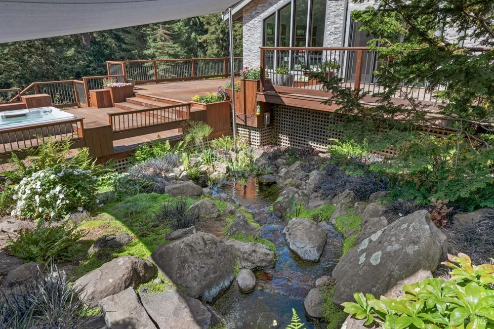 12300 Elliott Lane Sebastopol, CA 95472
