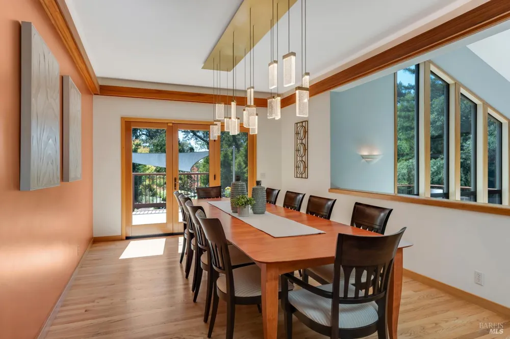 12300 Elliott Lane Sebastopol, CA 95472
