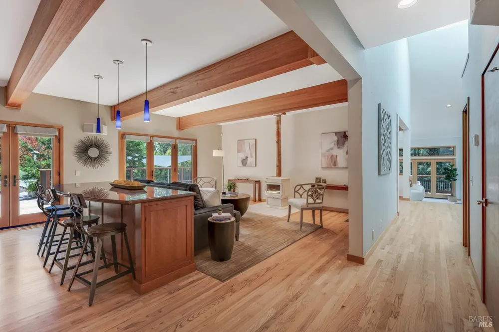 12300 Elliott Lane Sebastopol, CA 95472