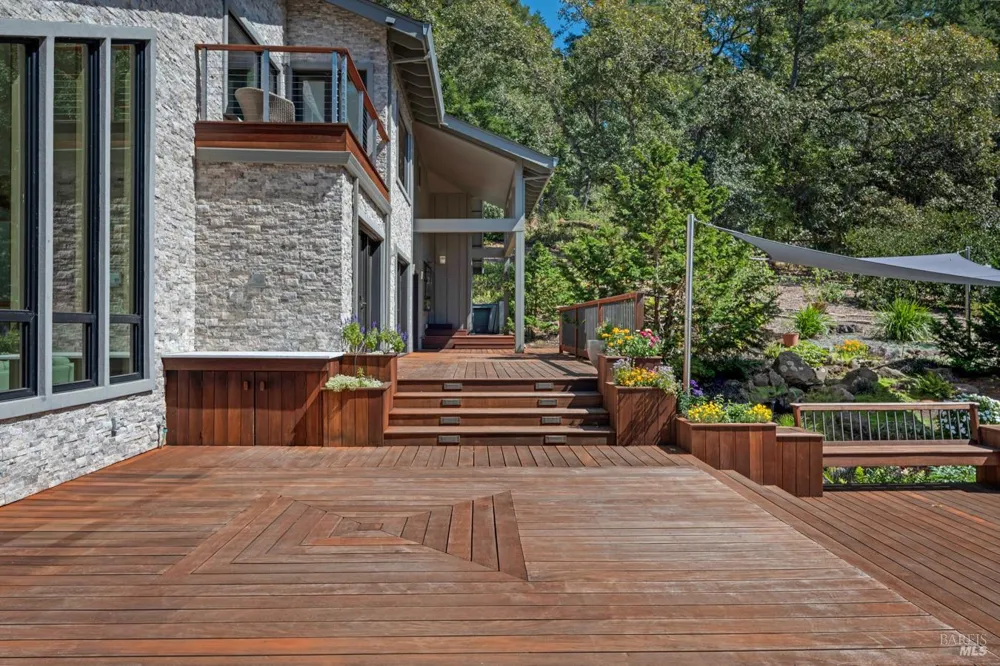 12300 Elliott Lane Sebastopol, CA 95472