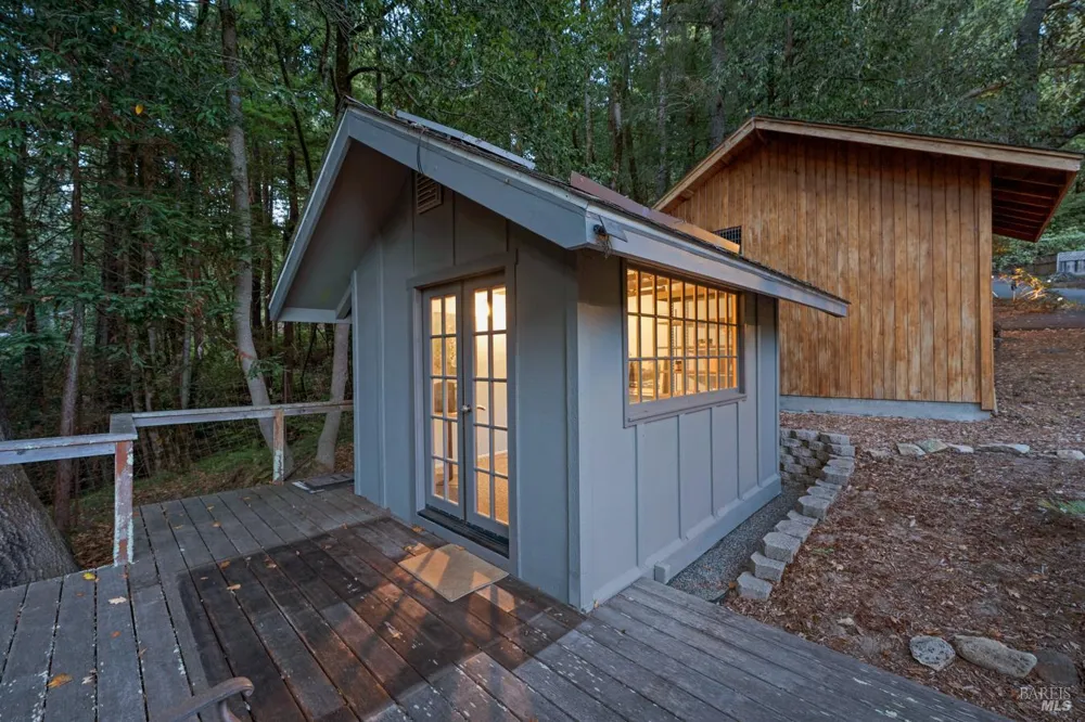 12300 Elliott Lane Sebastopol, CA 95472