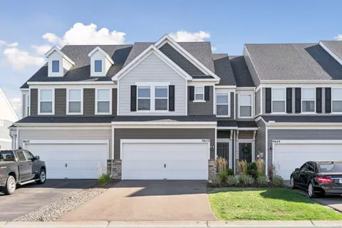 9653 4th Street Lane