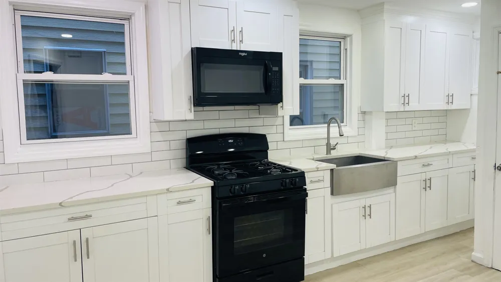 22 WEST 35TH ST Bayonne, NJ 07002