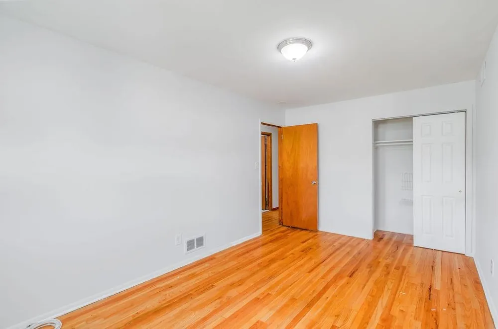 145 HOBART AVE Bayonne, NJ 07002