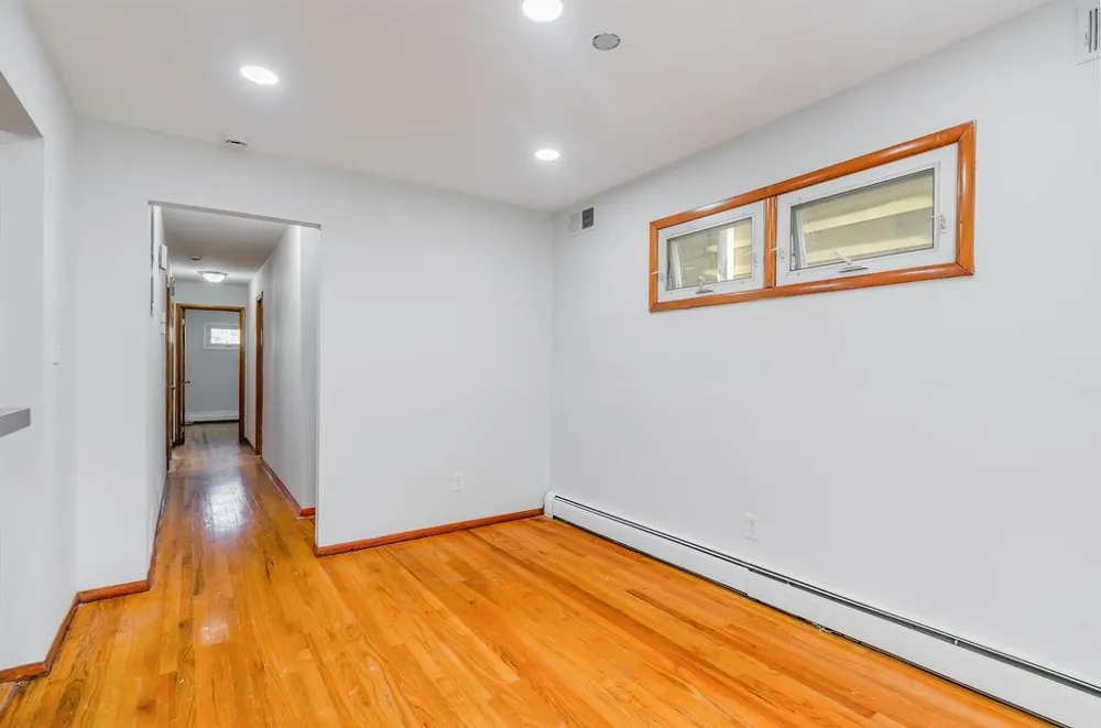 145 HOBART AVE Bayonne, NJ 07002