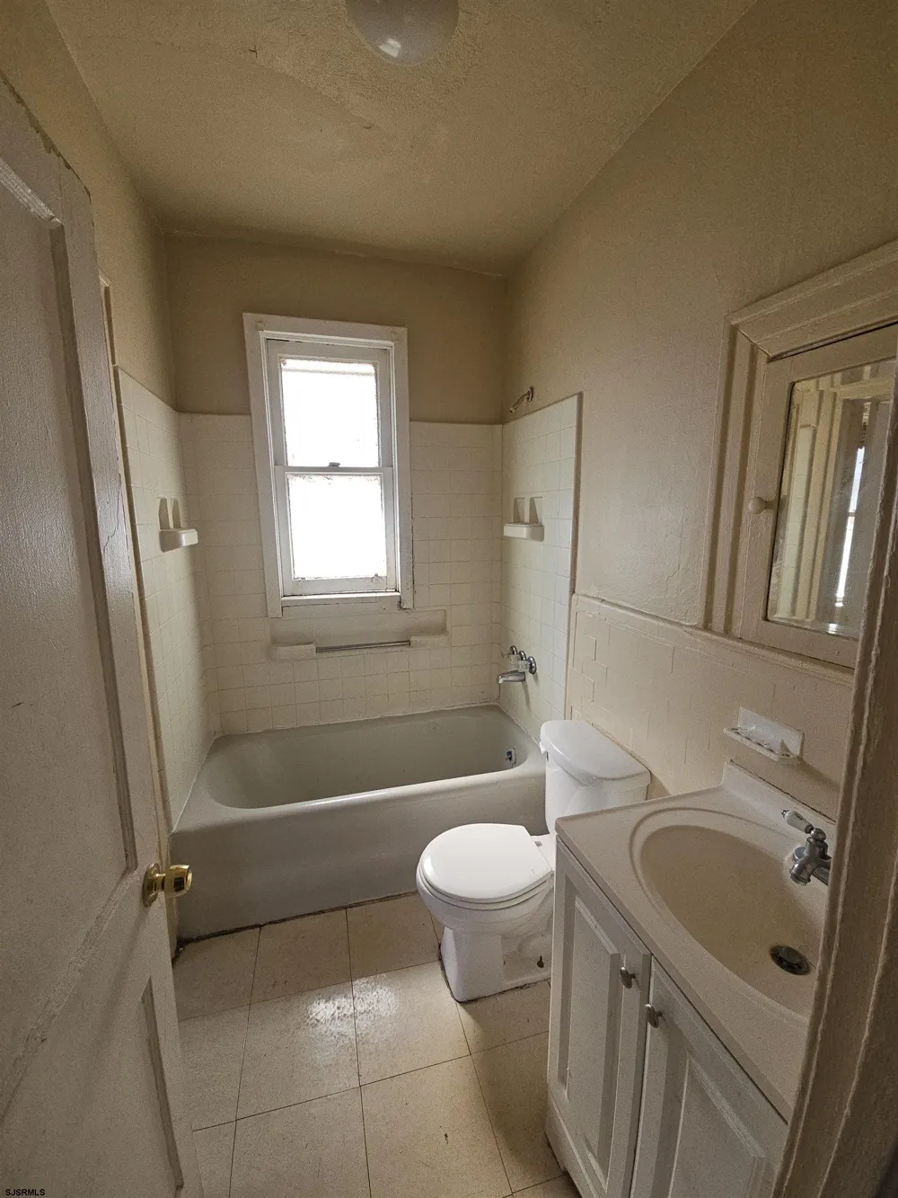 12 Belle Haven Ct Atlantic City, NJ 08401