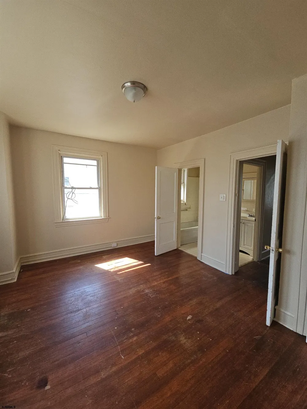12 Belle Haven Ct Atlantic City, NJ 08401