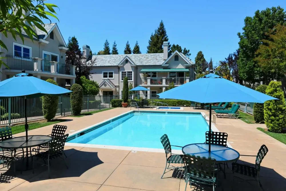 1 W Edith Avenue #D226 Los Altos, CA 94022