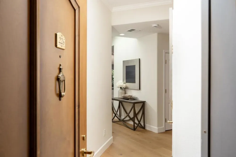 1 W Edith Avenue #D226 Los Altos, CA 94022