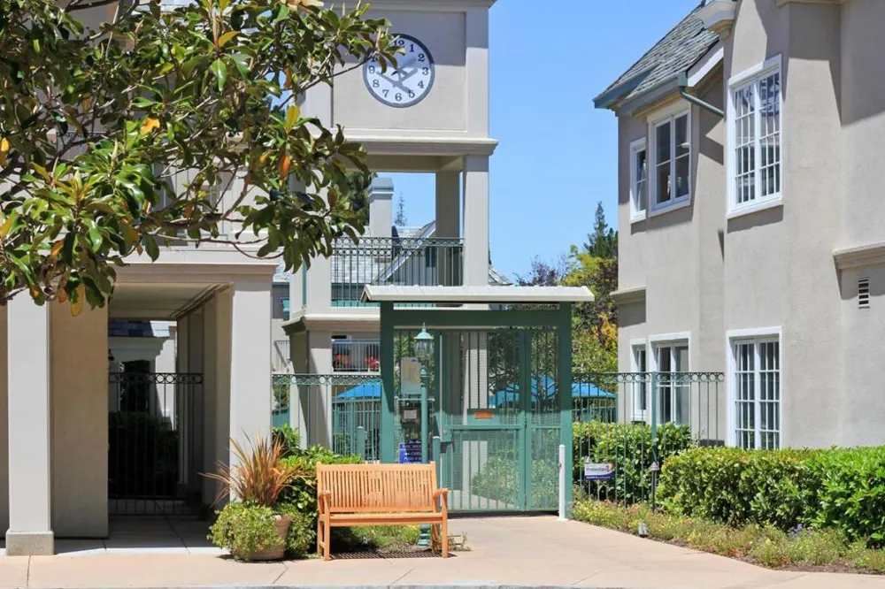 1 W Edith Avenue #D226 Los Altos, CA 94022