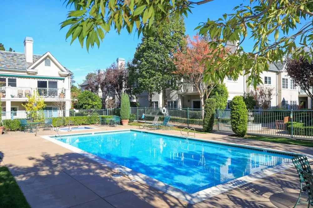 1 W Edith Avenue #D226 Los Altos, CA 94022