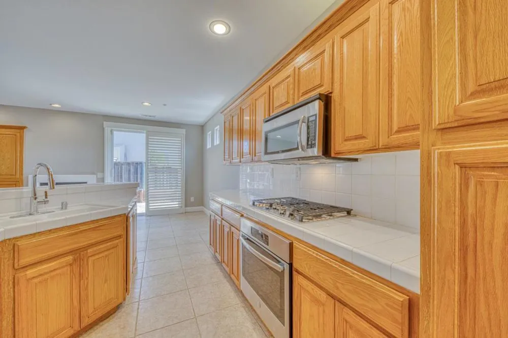 427 Chardonnay Drive Salinas, CA 93906
