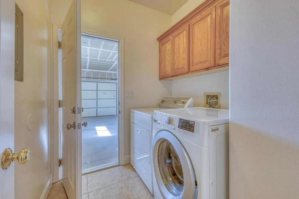 427 Chardonnay Drive Salinas, CA 93906