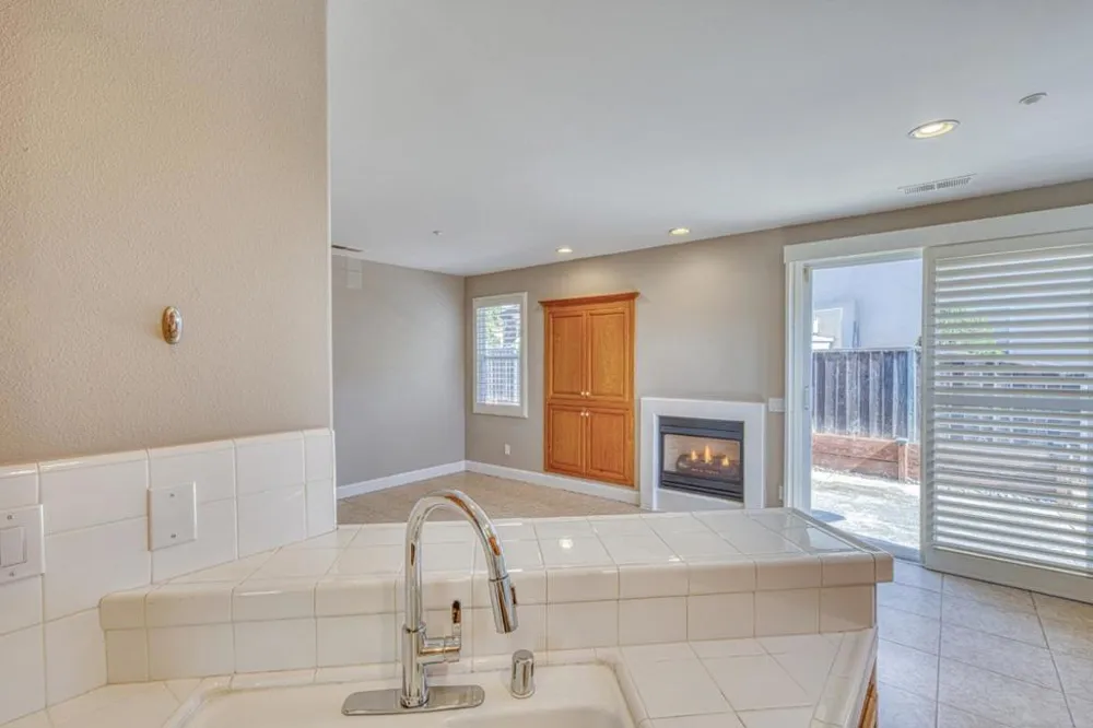427 Chardonnay Drive Salinas, CA 93906