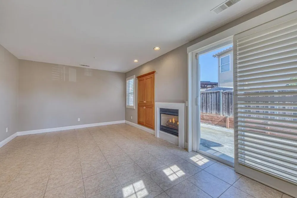 427 Chardonnay Drive Salinas, CA 93906