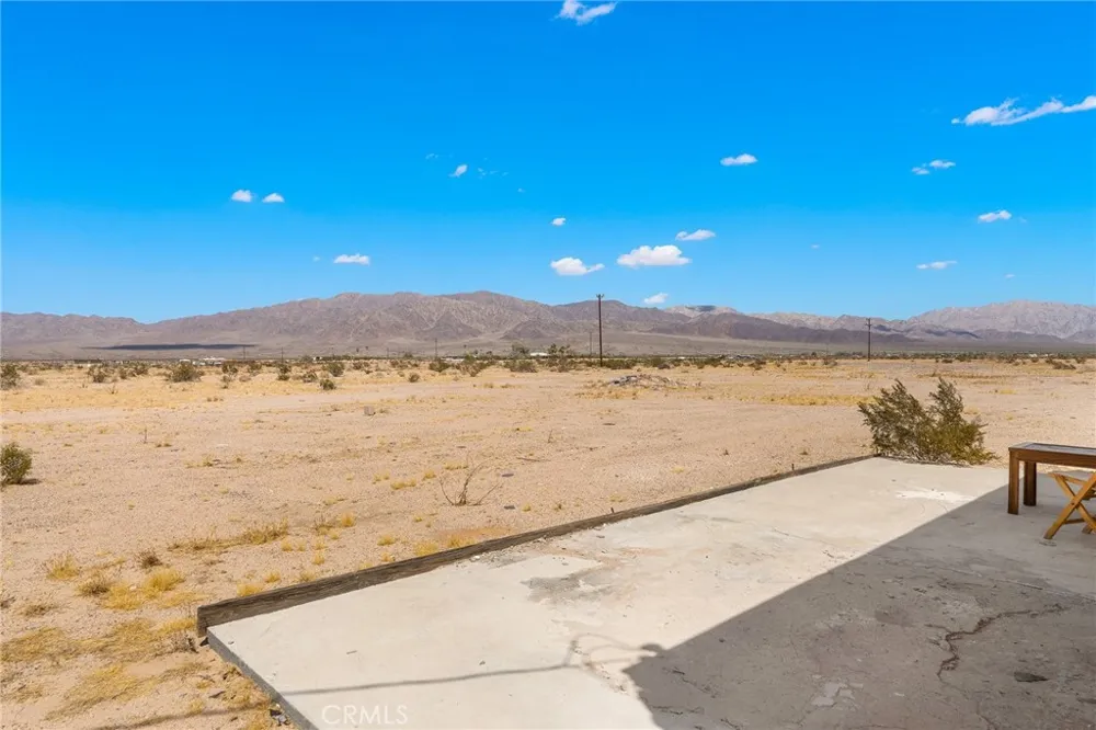 82229 Raven Roost 29 Palms, CA 92277