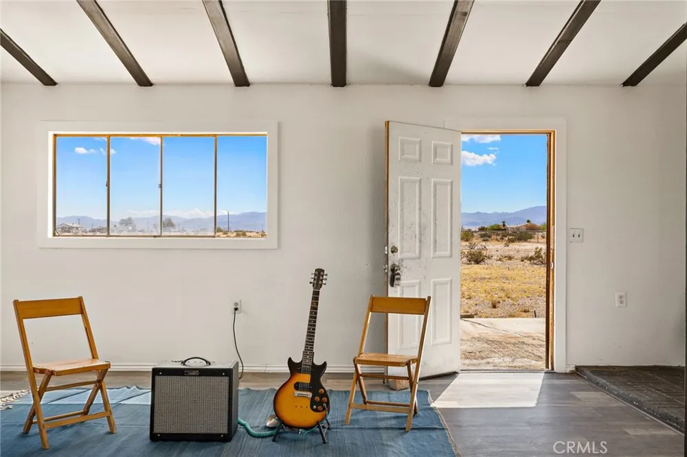 82229 Raven Roost 29 Palms, CA 92277