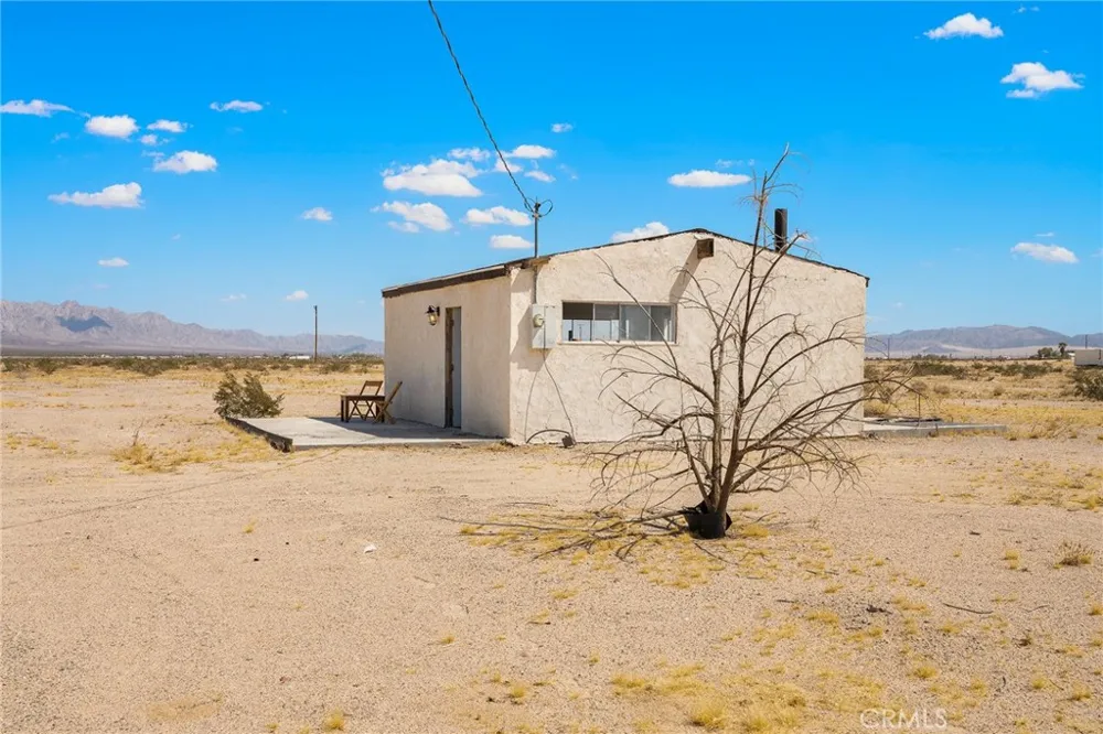 82229 Raven Roost 29 Palms, CA 92277