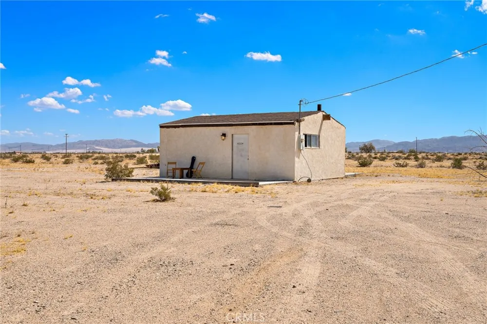 82229 Raven Roost 29 Palms, CA 92277