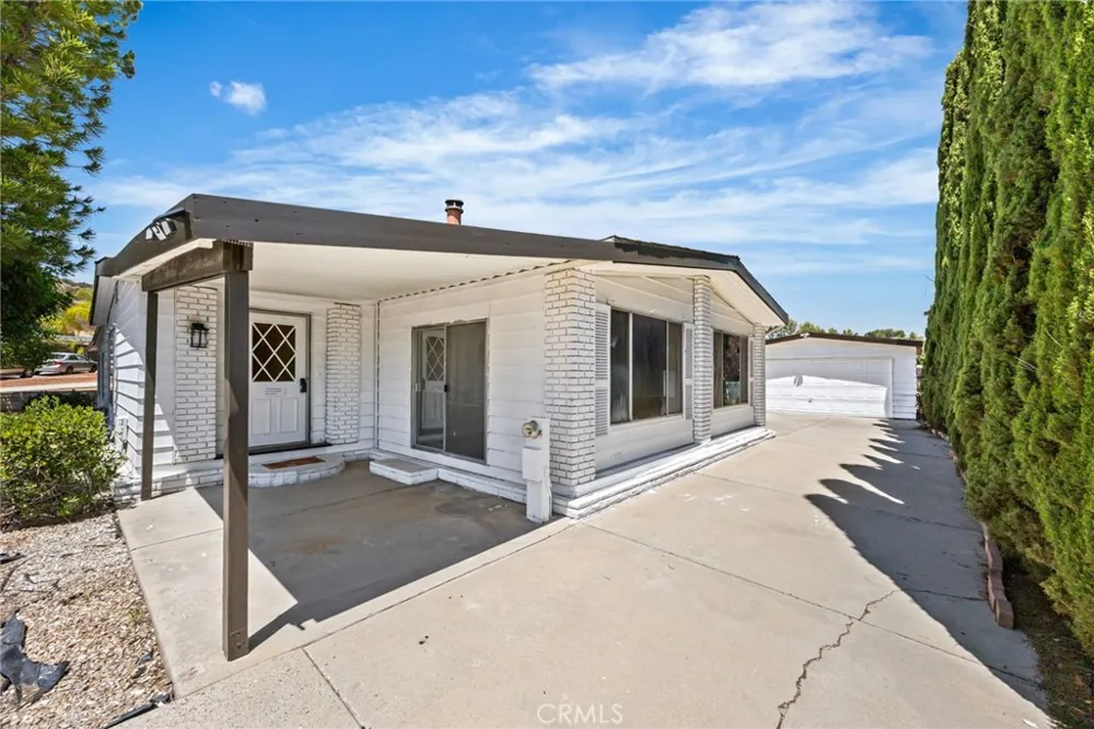 24040 Wheatfield Wildomar, CA 92595