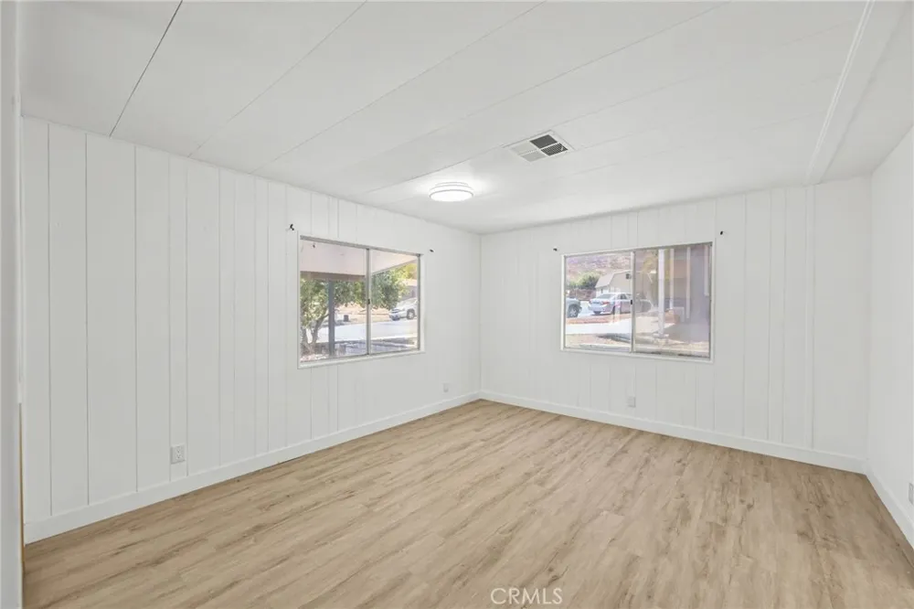 24040 Wheatfield Wildomar, CA 92595