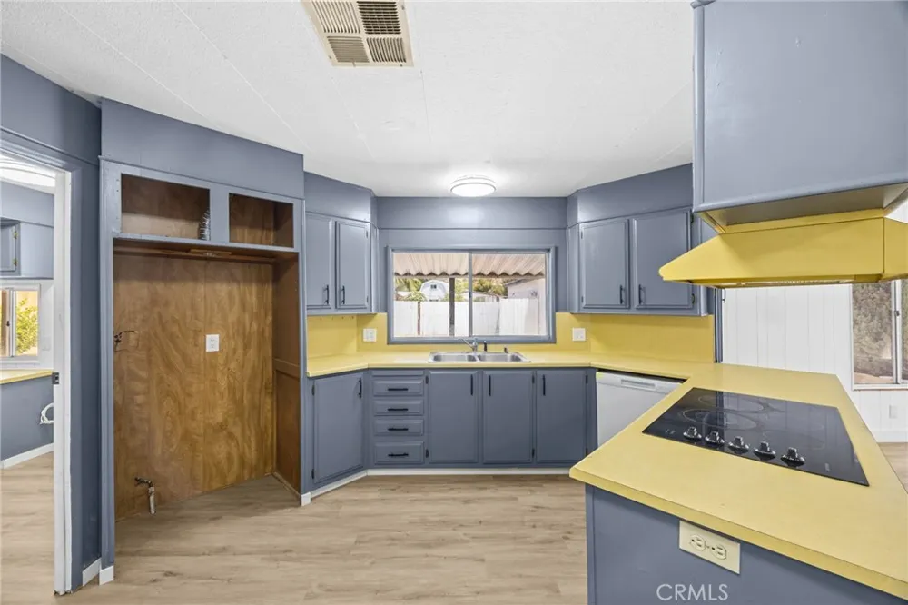 24040 Wheatfield Wildomar, CA 92595