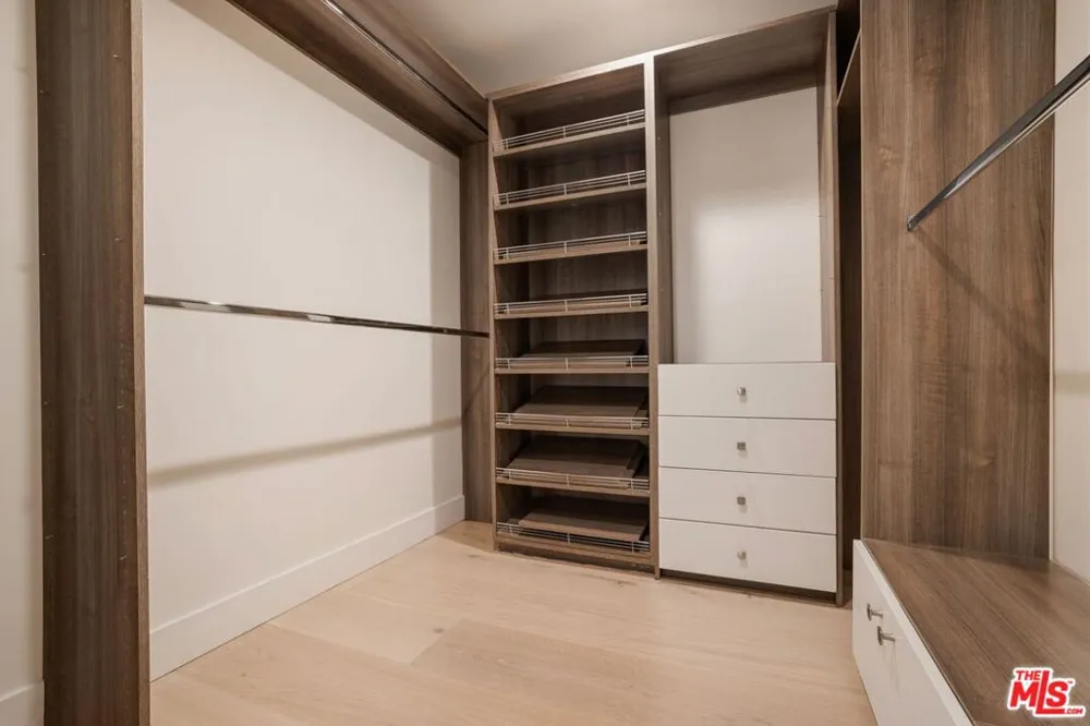 967 Hammond Street #5 West Hollywood, CA 90069