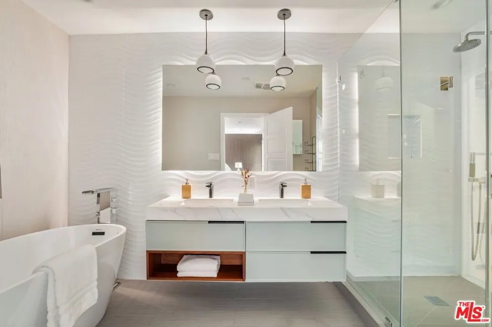 967 Hammond Street #5 West Hollywood, CA 90069