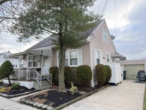 200 N Essex Ave