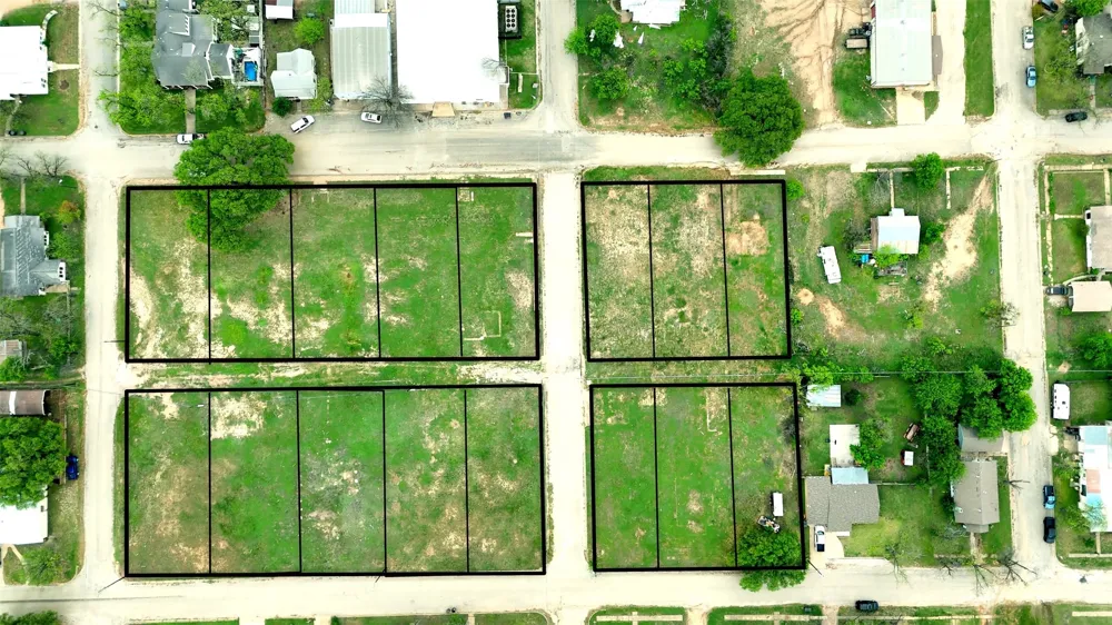1304 S high Street Brady, TX 76825