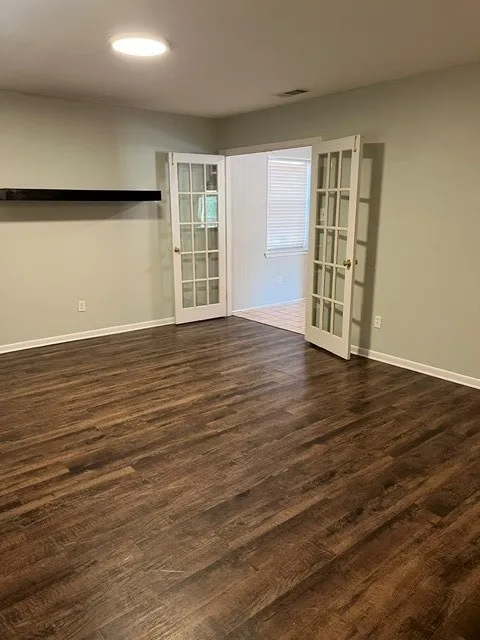 2501 White Oak Lane Arlington, TX 76012